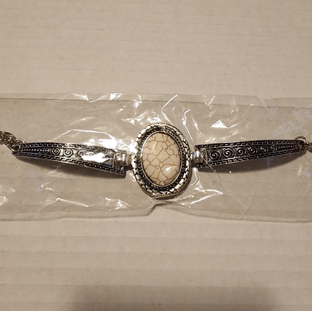 Source Unknown Silver and Cream Bracelet